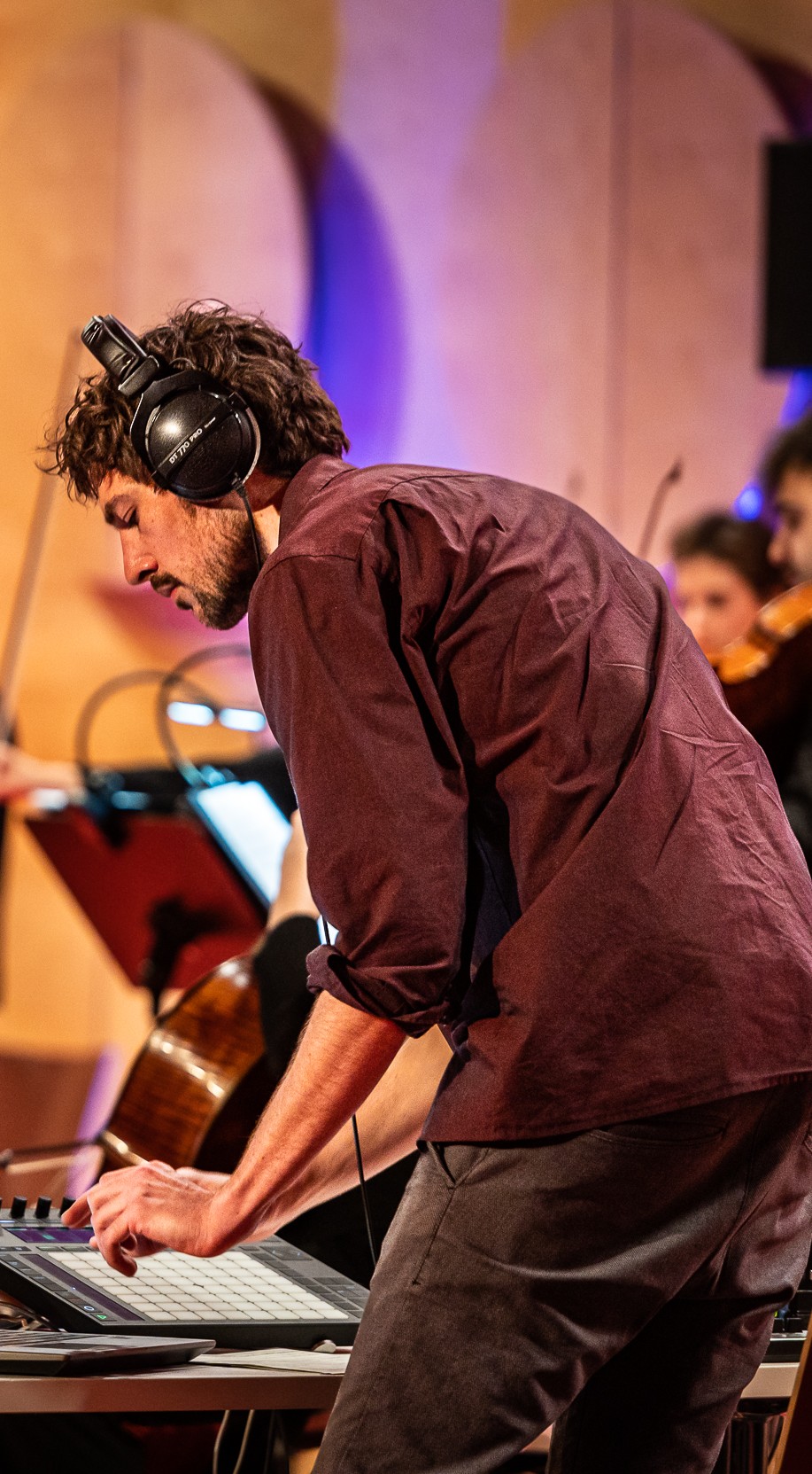 Feature Ring with Jonas Urbat