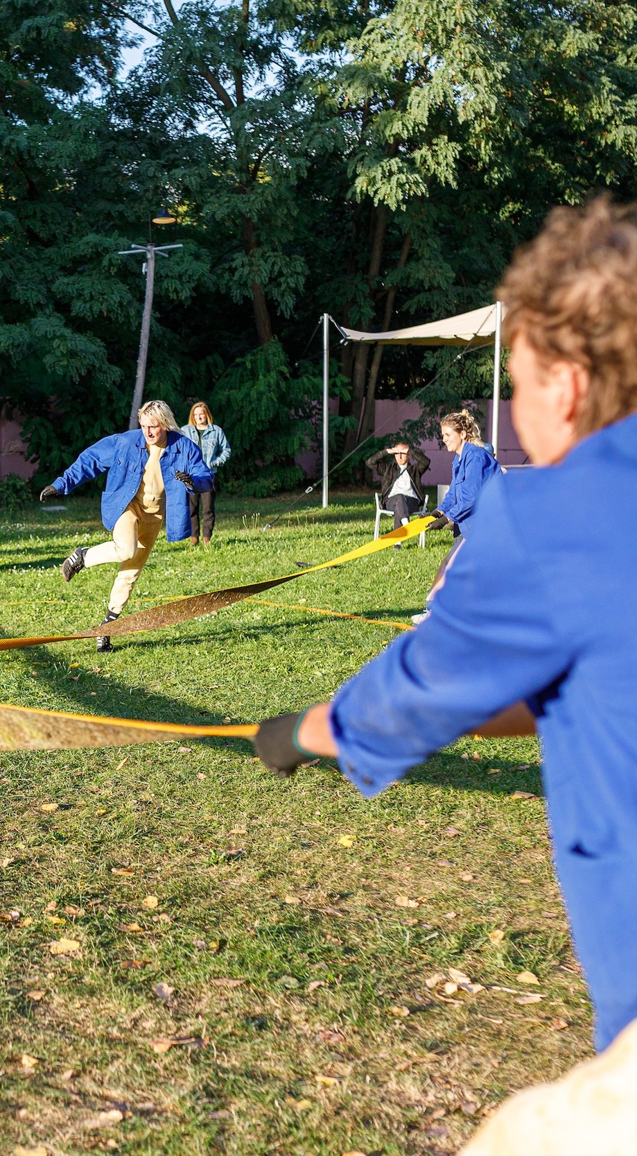 Artist-in-Garden: HowHow Kollektiv